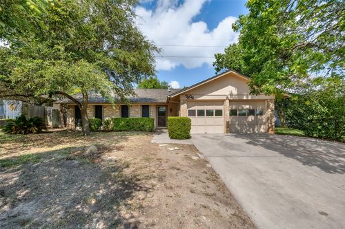 7506 Glenhill Rd, Austin, TX, 78752-2012 | Card Image