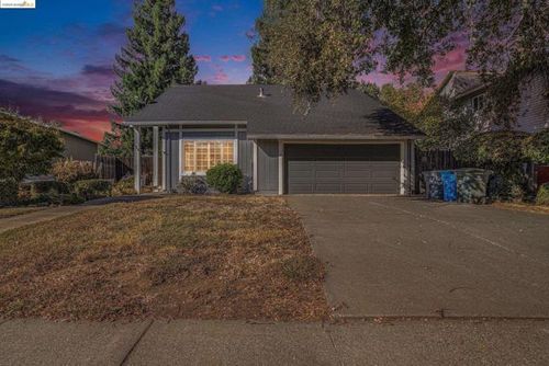  Duncan Dr, Vacaville, CA, 95687 | Card Image