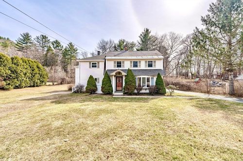 134 Huntington Rd, Russell, MA, 01071-9520 | Card Image