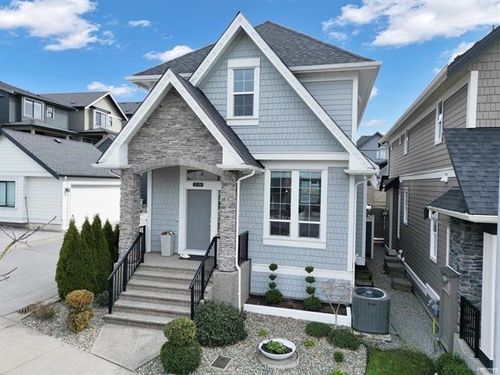 2136 164a St, Surrey, BC, V3Z0V5 | Card Image