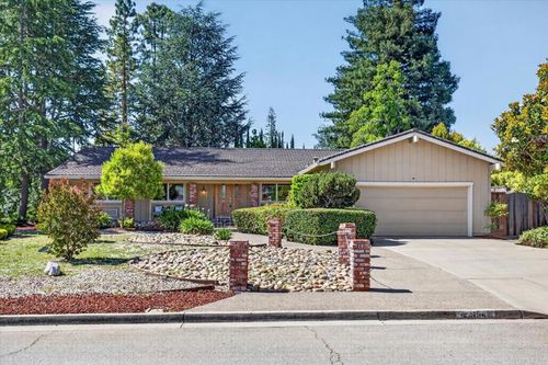 20154 Knollwood Dr, Saratoga, CA, 95070-3207 | Card Image