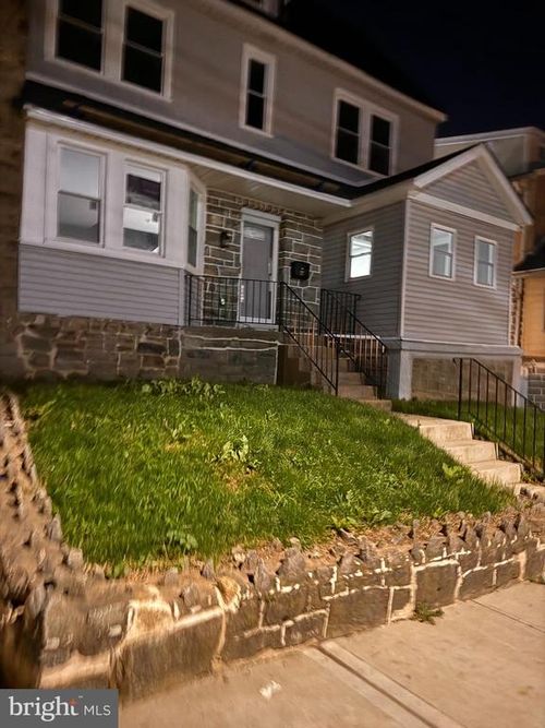 32 Kent Rd, UPPER DARBY, PA, 19082-2407 | Card Image
