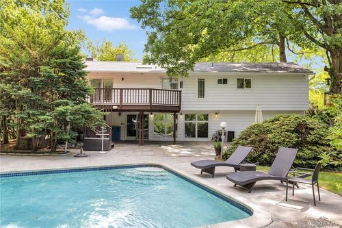 5 Deerhill Ln, Scarsdale, NY, 10583-1001 | Card Image