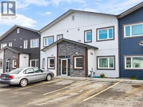 213 Keno Way, Whitehorse, YT, Y1A0S4 | Card Image