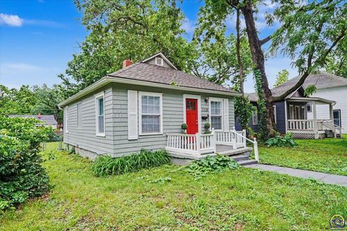 1118 Pennsylvania St, Lawrence, KS, 66044-3366 | Card Image
