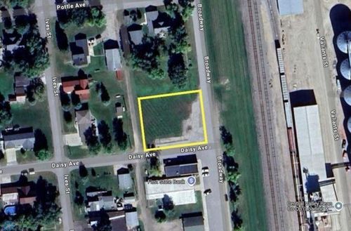 9 Broadway, Buxton, ND, 58218 | Card Image