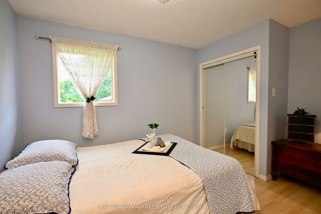 1932 Gore Line, House other with 4 bedrooms, 2 bathrooms and 4 parking in Westmeath ON | Image 15