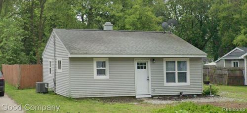 2744 James Rd, Auburn Hills, MI, 48326-1919 | Card Image