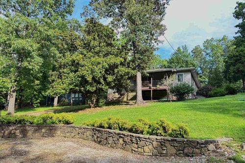67 Powhatan Dr, Cherokee Village, AR, 72529-2105 | Card Image