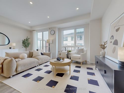 44 James Noble Lane, Richmond Hill, ON, L4C5S7 | Card Image