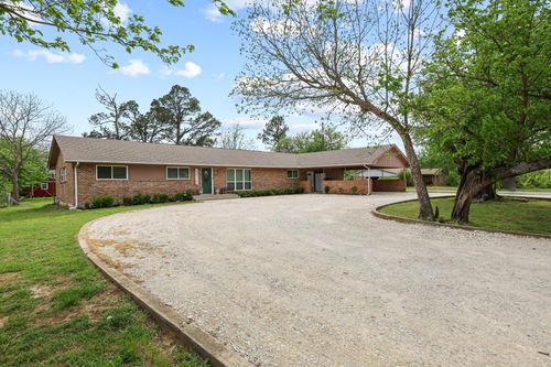 416 4th St, Whitesboro, TX, 76273-1021 | Card Image