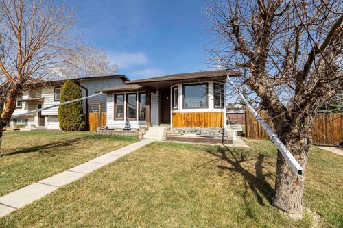 76 Reeves Crescent, Red Deer, AB, T4P2Y5 | Card Image