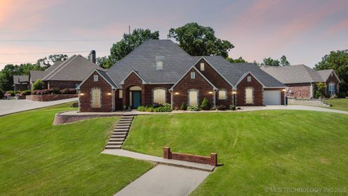 316 E 44th St, Sand Springs, OK, 74063-3168 | Card Image