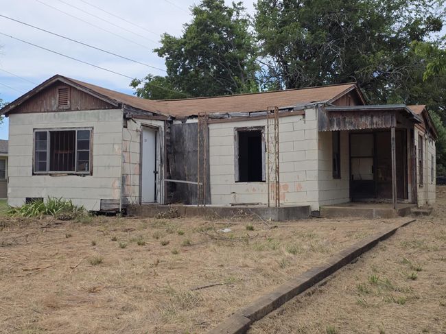 View of front of home | Image 11