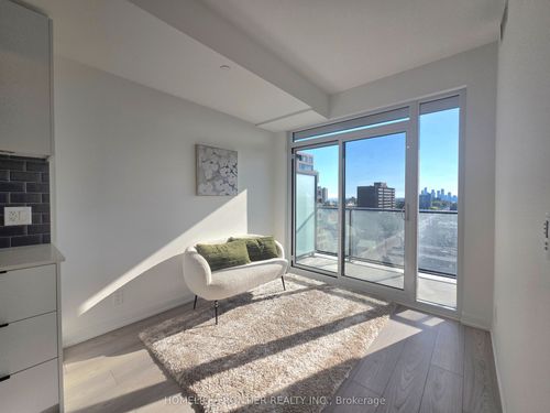 822-285 Dufferin St, Toronto, ON, M6K0J2 | Card Image