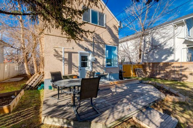 427 53 Avenue Sw, Home with 4 bedrooms, 3 bathrooms and 4 parking in Calgary AB | Image 36