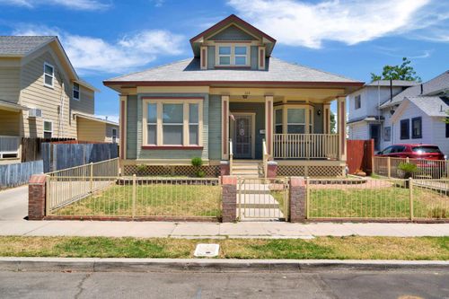 220 N College Avenue, Fresno, CA, 93701 | Card Image