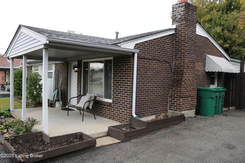 262 Winston Ct, Louisville, KY, 40229-3361 | Card Image