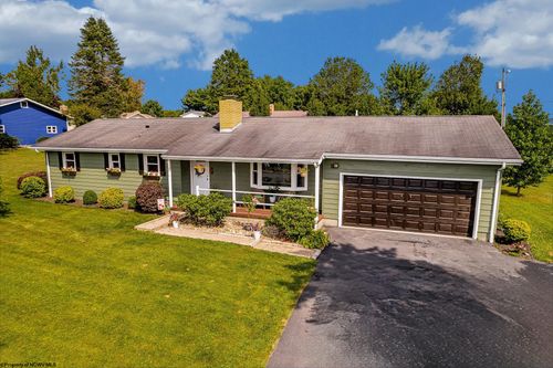 215 N 10th Street, OAKLAND, MD, 21550 | Card Image