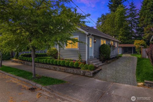 38362 Se Cedar St, Snoqualmie, WA, 98065-9500 | Card Image
