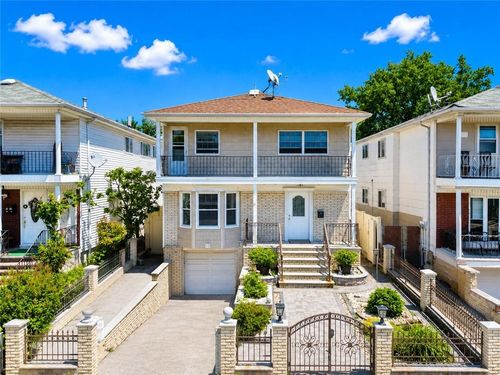37 Yale St, Staten Island, NY, 10303-1732 | Card Image