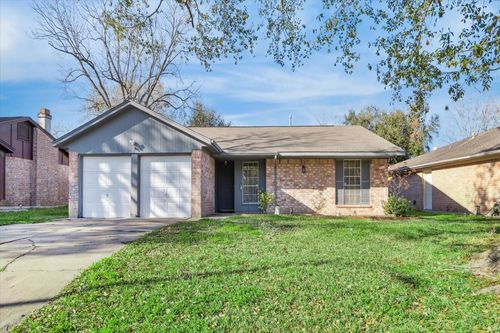 13746 Drakewood Dr, Sugar Land, TX, 77498-2707 | Card Image