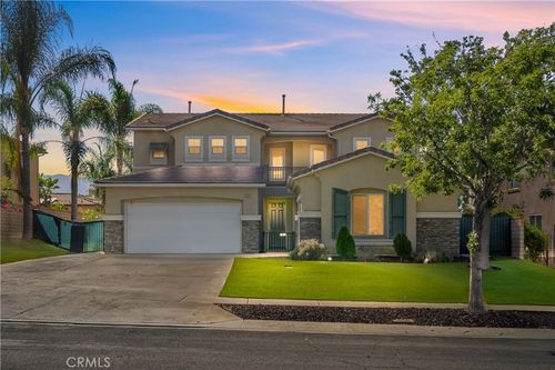 2420 S Vicentia Ave, Corona, CA, 92882 | Card Image