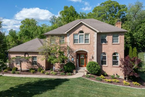 942 Country Club Dr, Cincinnati, OH, 45245-2827 | Card Image