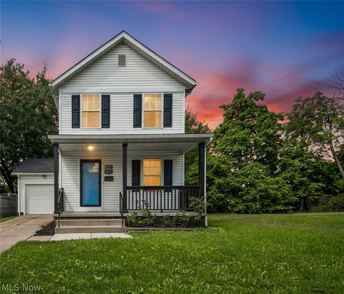 4072 E 108th St, Cleveland, OH, 44105-5311 | Card Image