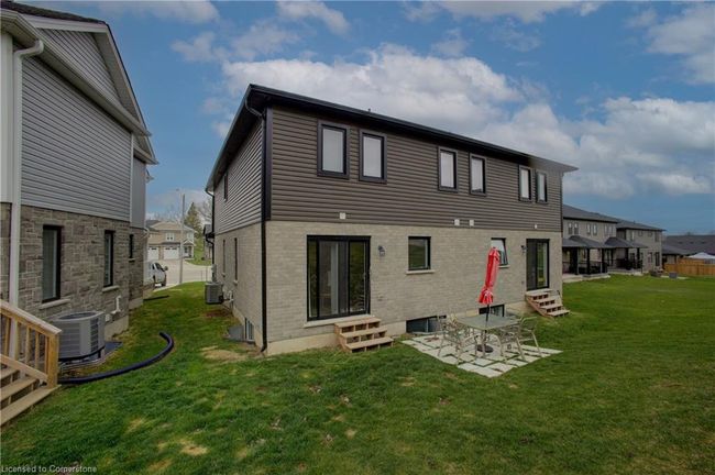 123 2 Nd St, House other with 3 bedrooms, 3 bathrooms and 3 parking in Walkerton ON | Image 35