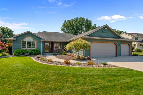 2415 Hidden Creek Ct, Sheboygan, WI, 53083-1970 | Card Image