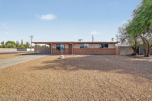 6676 E Calle Dened, Tucson, AZ, 85710-5616 | Card Image