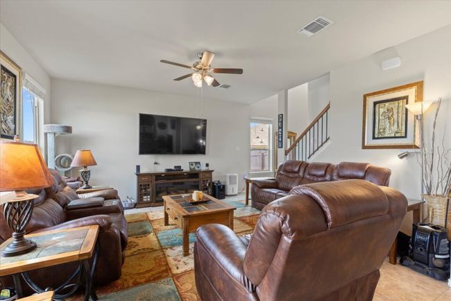 212 Plata Ln, House other with 4 bedrooms, 3 bathrooms and 4 parking in Jarrell TX | Image 7