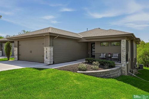 1426 S 200th Cir, Omaha, NE, 68130-2816 | Card Image