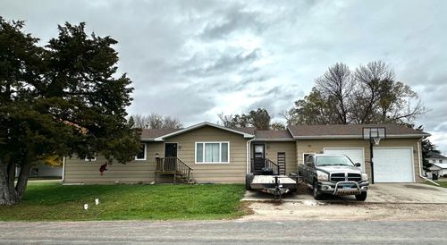 30 Alma Ave, Ipswich, SD, 57451 | Card Image