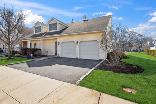 218 Miro Pl, Port Washington, NY, 11050-2426 | Card Image