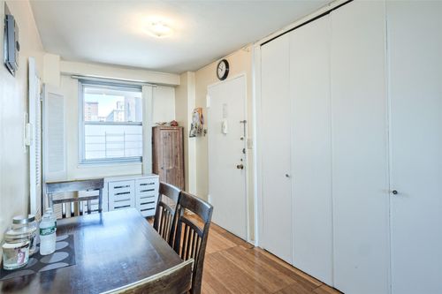 apt-8d-61-15 97th St, Rego Park, NY, 11374-1210 | Card Image