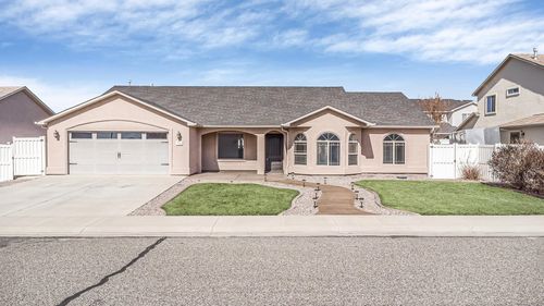 955 Wildwood Drive, Fruita, CO, 81521 | Card Image