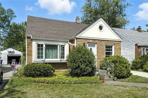 93 Brinton St, Buffalo, NY, 14214-1174 | Card Image