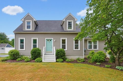 87 Messenger St, Plainville, MA, 02762-2296 | Card Image