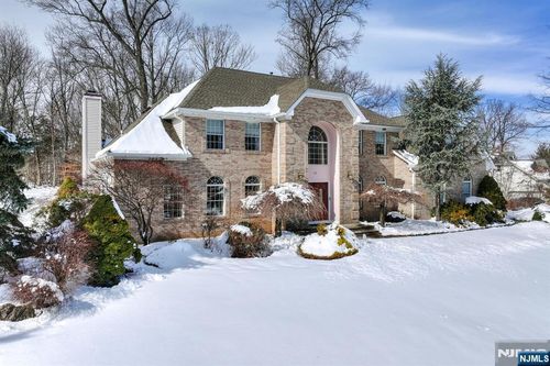 19 Woodshire Ter, Towaco, NJ, 07082-1457 | Card Image