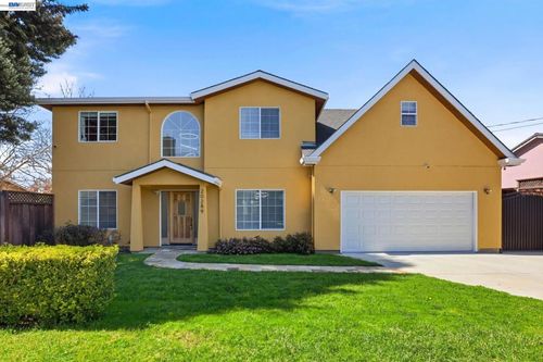 20289 20289 Meadowlark Dr, Castro Valley, CA, 94546 | Card Image