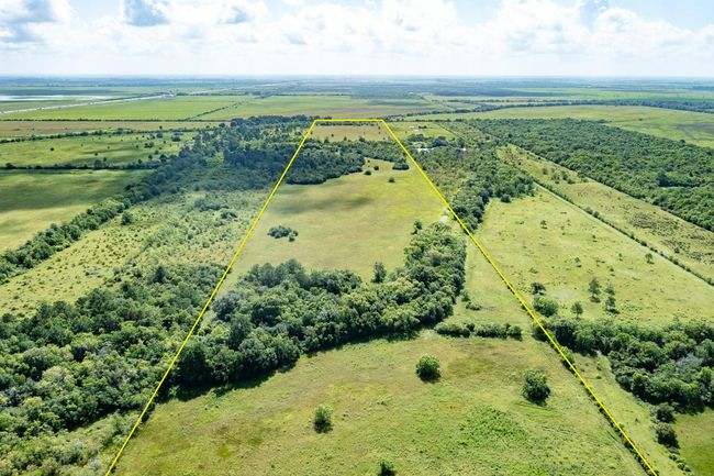 000 N Fm 1724 Rd, Home with 0 bedrooms, 0 bathrooms and null parking in Hankamer TX | Image 7