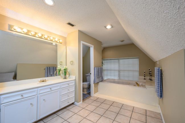 22551 Pine St, House other with 5 bedrooms, 4 bathrooms and null parking in Frankston TX | Image 22