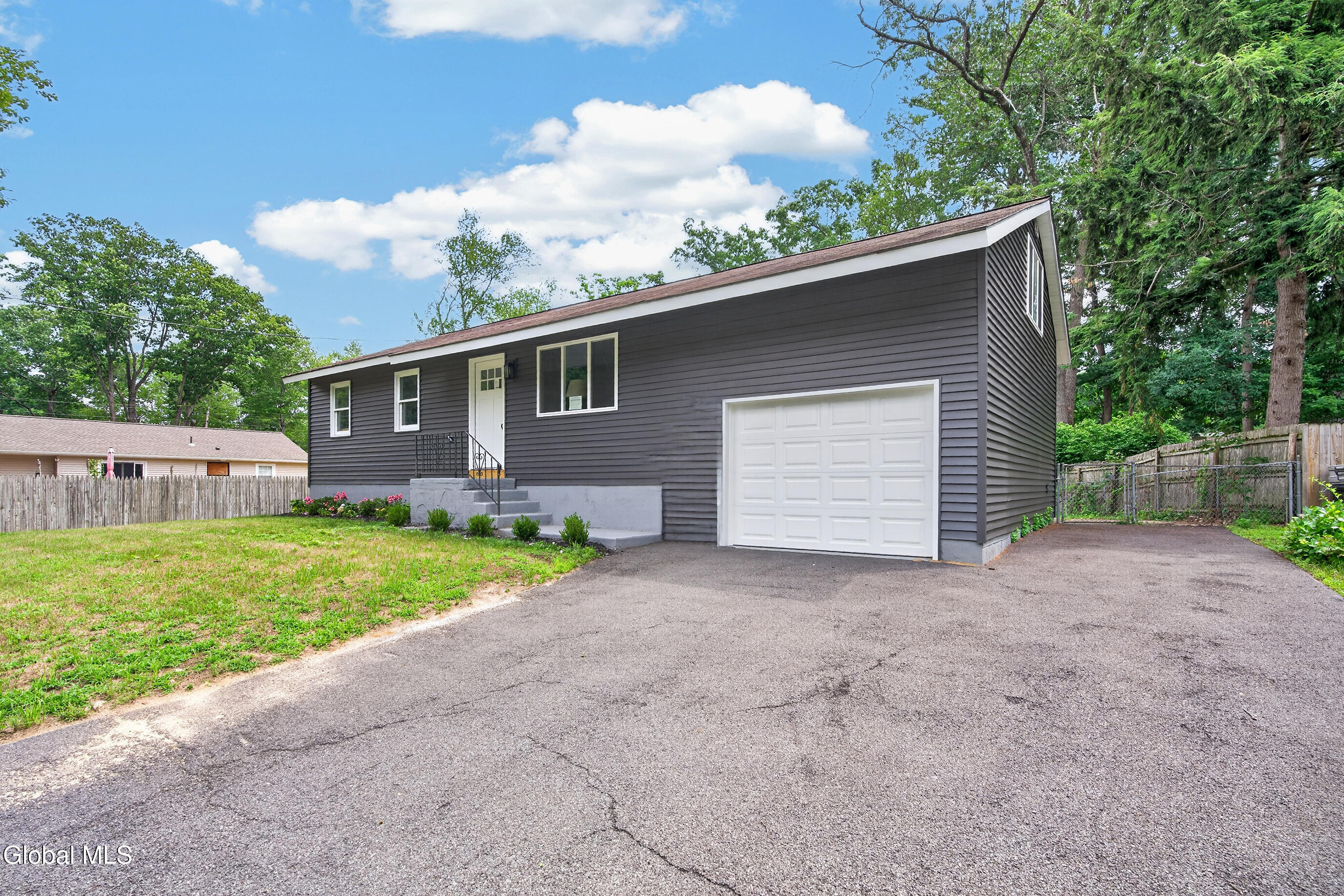 Residential in Saratoga Springs 2