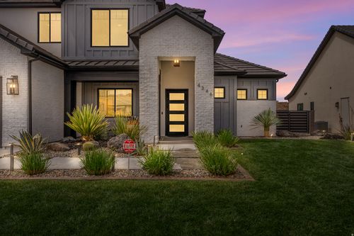 4346 S Secretariat Dr, Washington, UT, 84780-3031 | Card Image