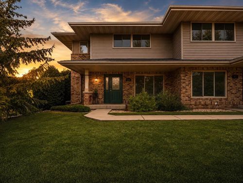 120 Meadowside Dr, Verona, WI, 53593-2200 | Card Image