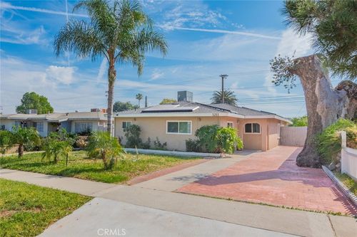 1211 S Merrill St, Corona, CA, 92882-4332 | Card Image