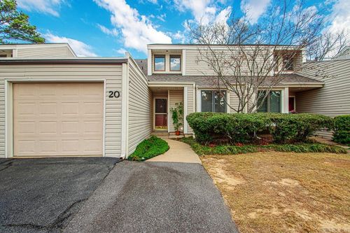 20 Fairway Woods Cir, Maumelle, AR, 72113-6443 | Card Image