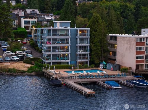 106-720 Lakeside Ave S, Seattle, WA, 98144-3326 | Card Image